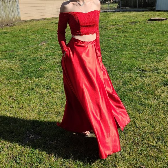 Formal Dress - Picture 3 of 11